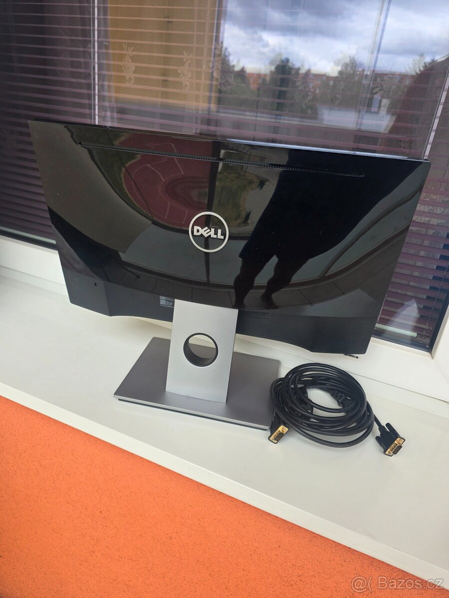 Monitor DELL 24 palců Full HD - 2