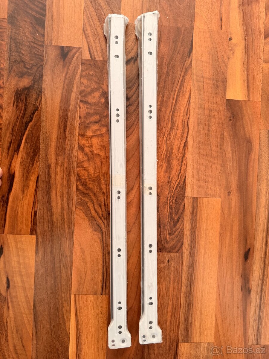 Rolničkový výsuv 550mm - 2