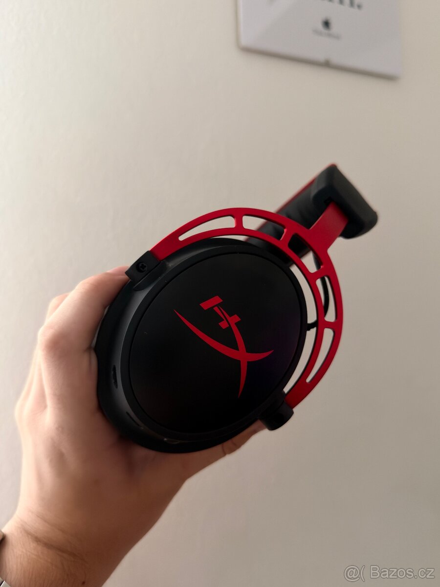 Herní bezdrátová sluchátka HyperX Cloud Alpha Wireless. - 2