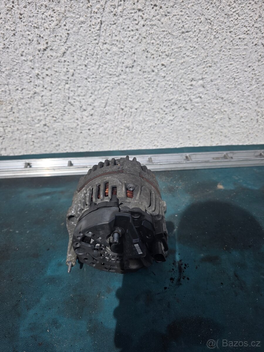 Alternátor Bosch 110A 06F903023D - 2