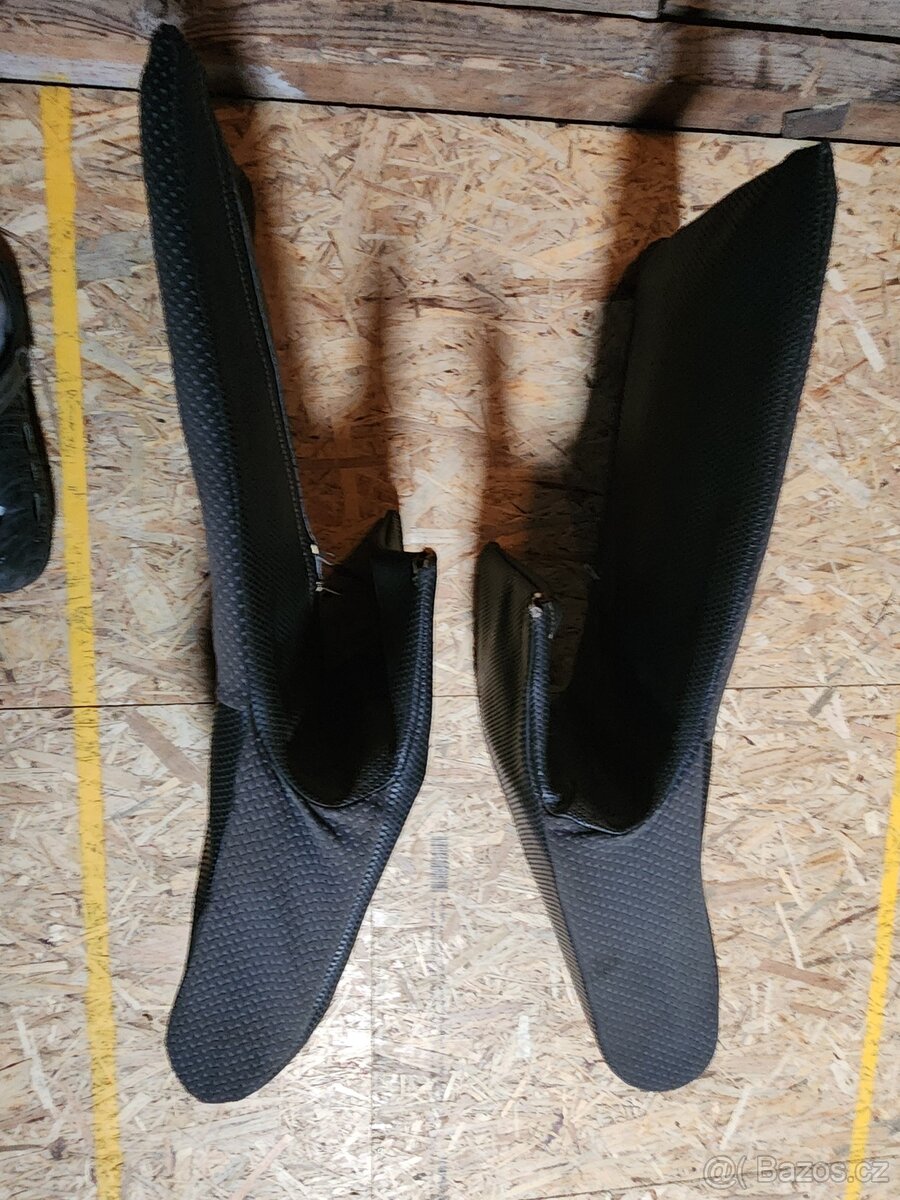 Opěrky hlavy - 2