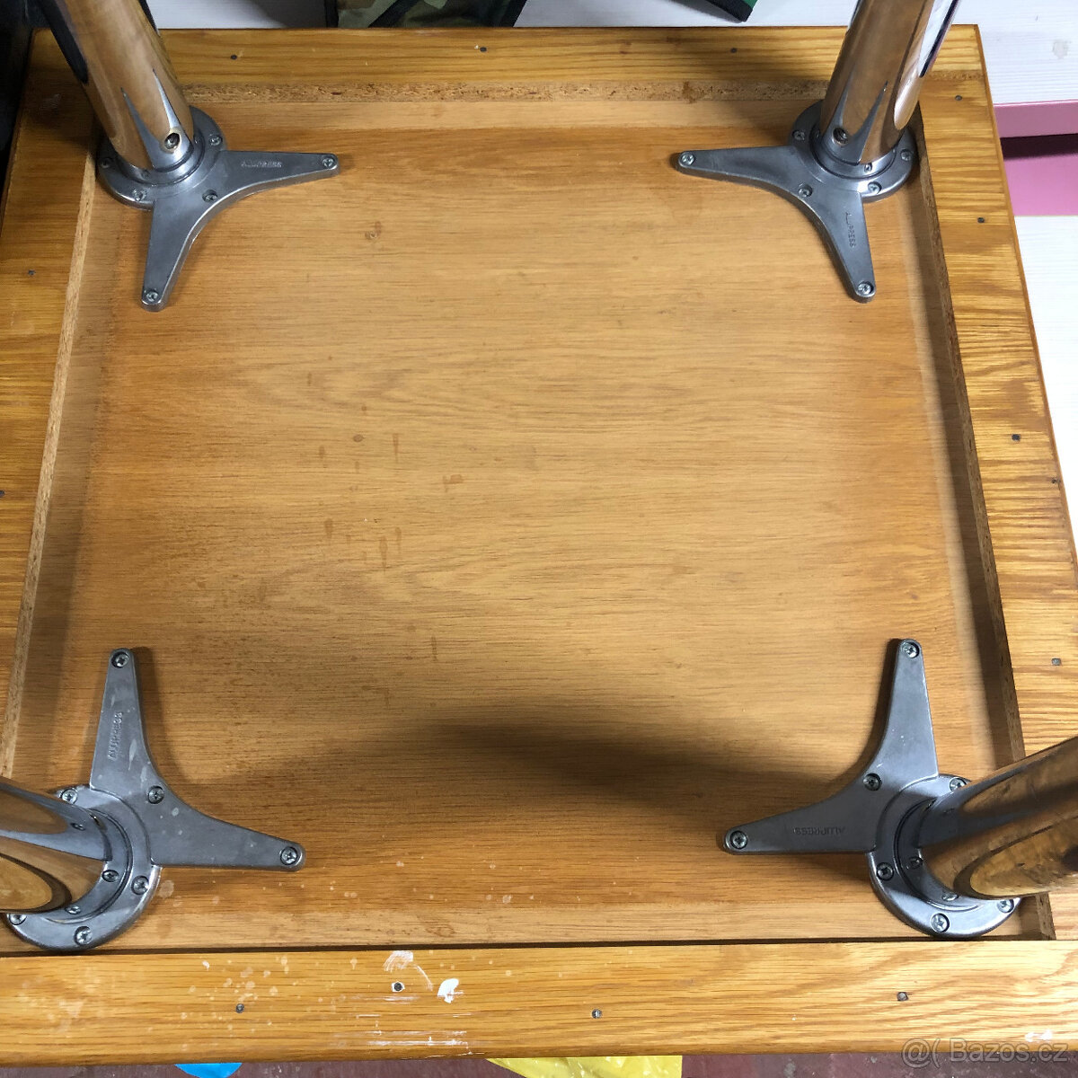 Konferenční stolek. Odkládací stůl. Masiv dřevo kovové nohy - 2