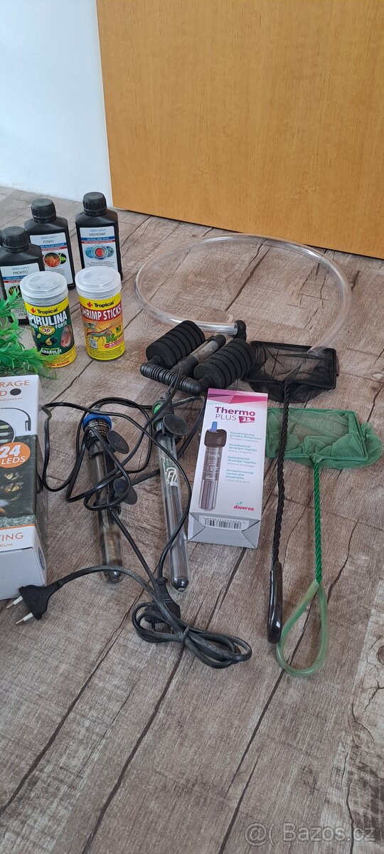 Akvarium a příslušenství - 2