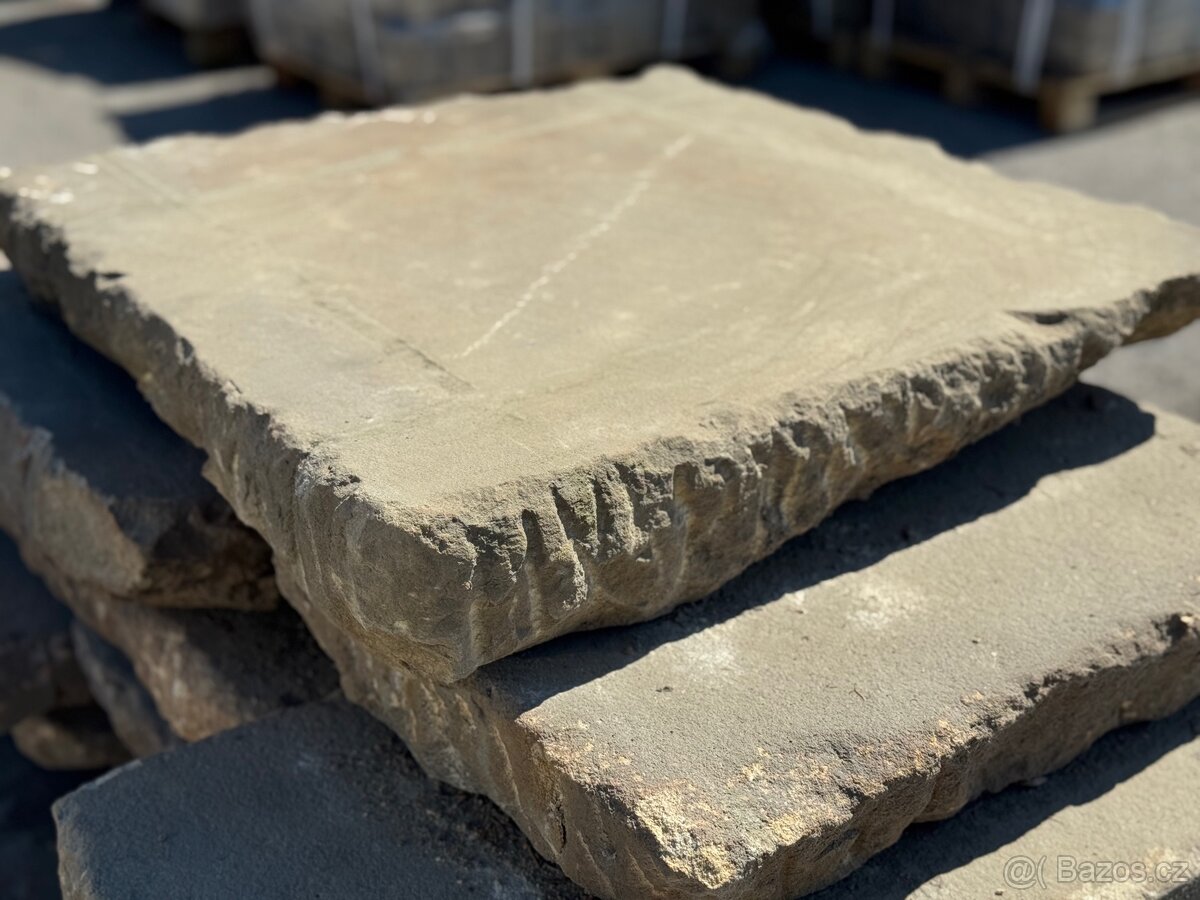 Pískovcová dlažba - 2
