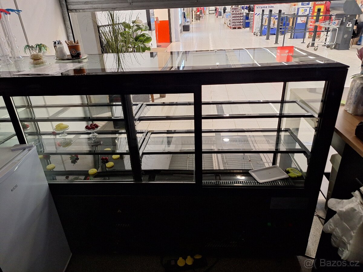 Dortový pult, nápojová lednice - 2