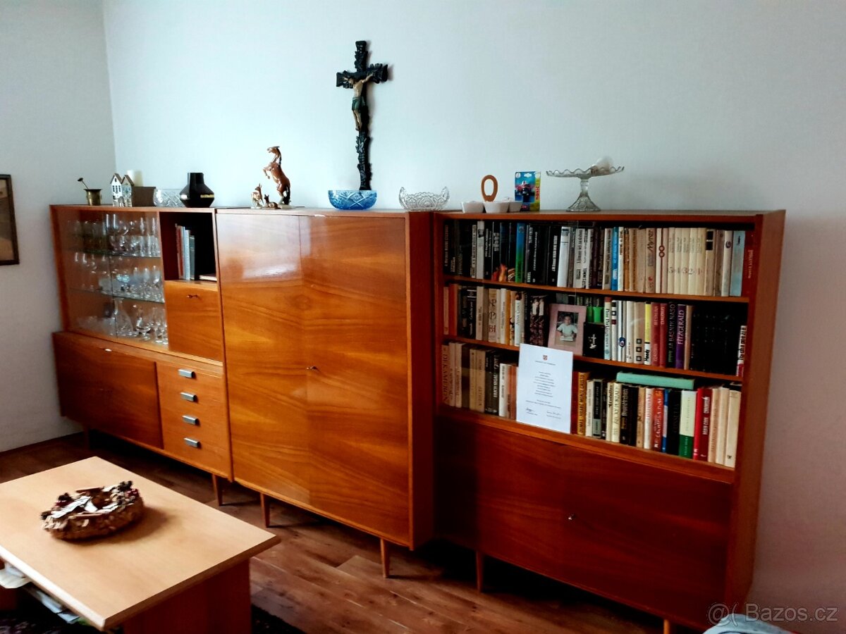 Obývací stěna retro (70. léta) - 2
