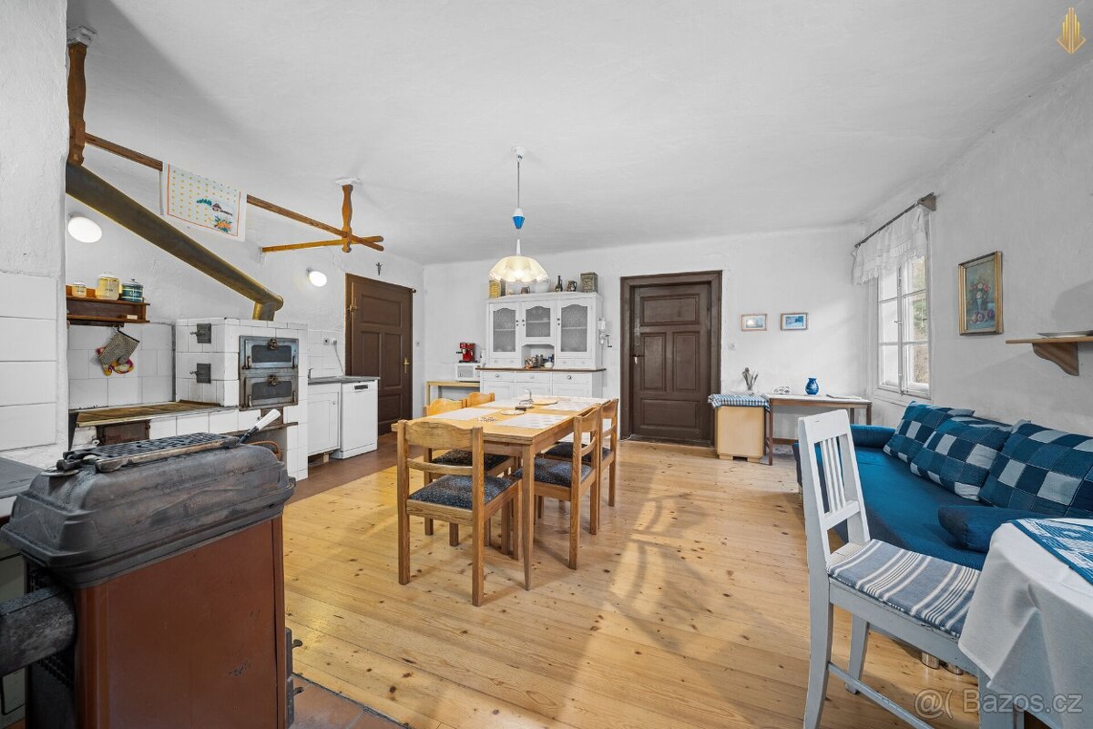 Prodej chalupy na samotě uprostřed lesa - 2