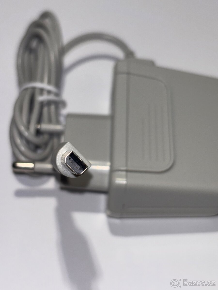 Nabíjecí kabel pro Nintendo 3DS - 2
