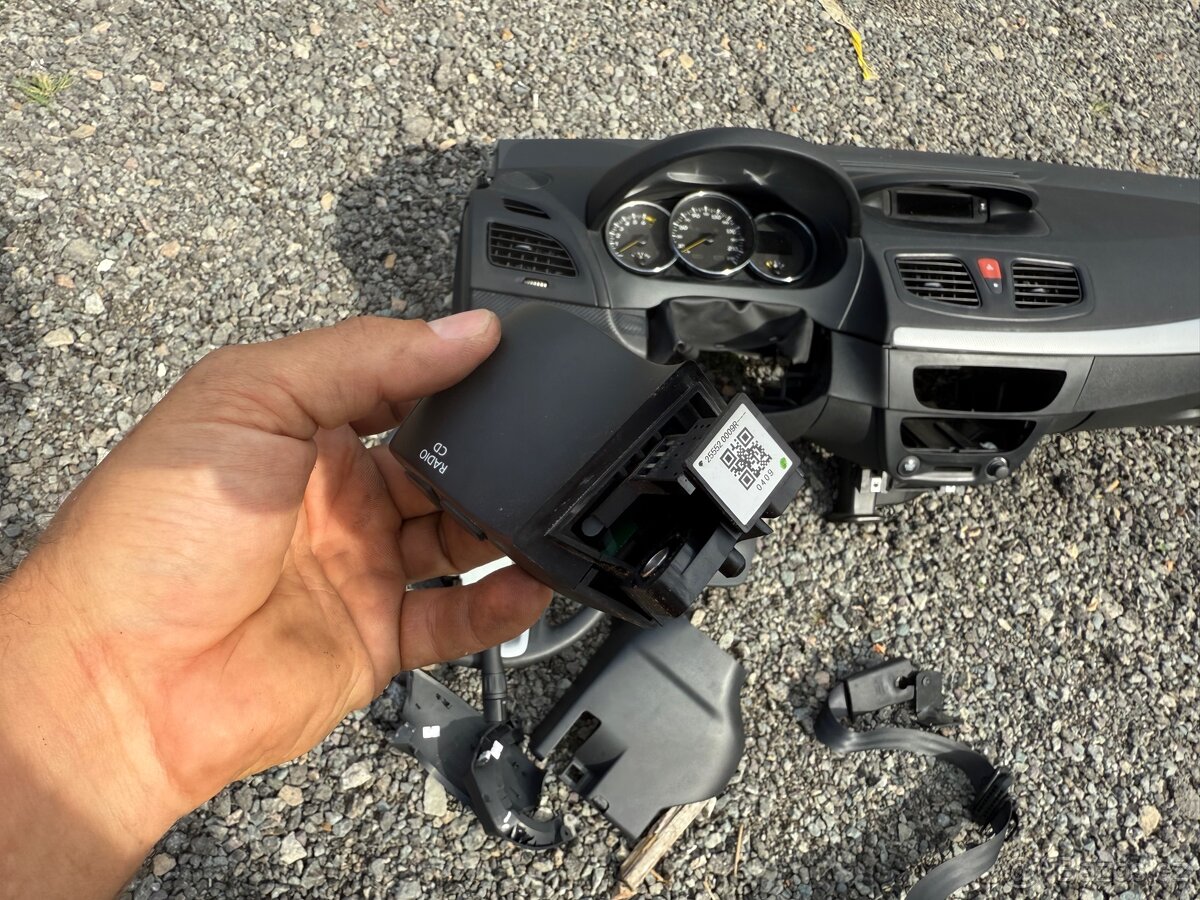 Volantový kroužek airbagu 255544794r - 2