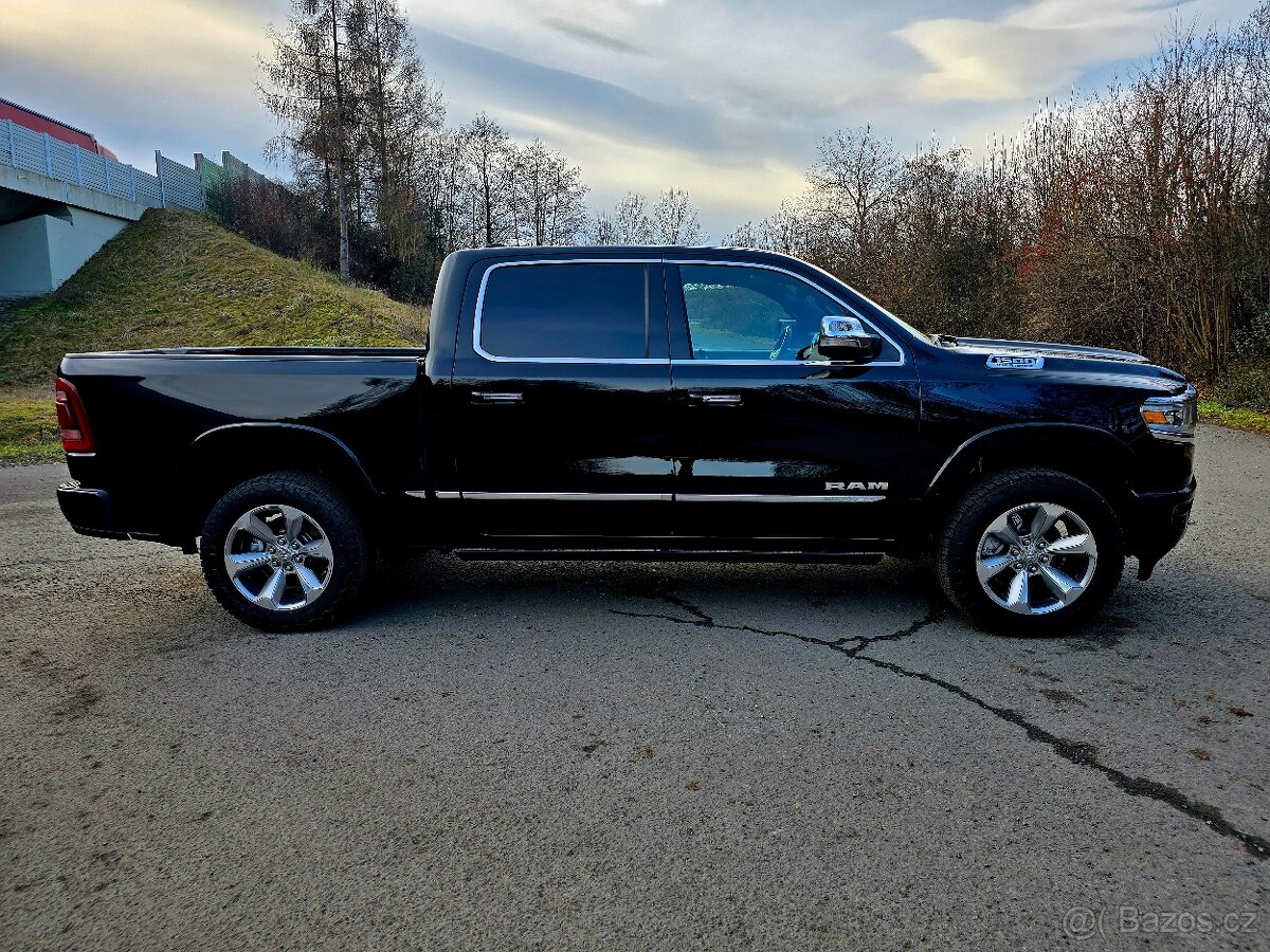 Dodge Ram 1500, 5,7 Hemi, Limited, DPH, NEBOURANÉ - 2