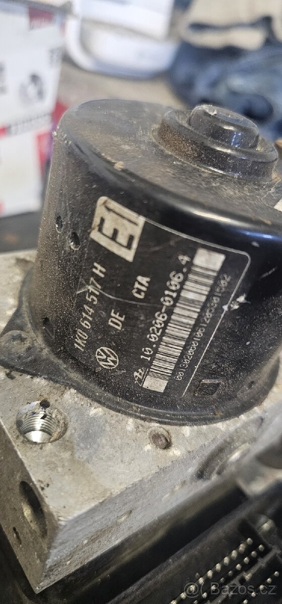 Řídící jednotka ABS 1K0614517H - 2