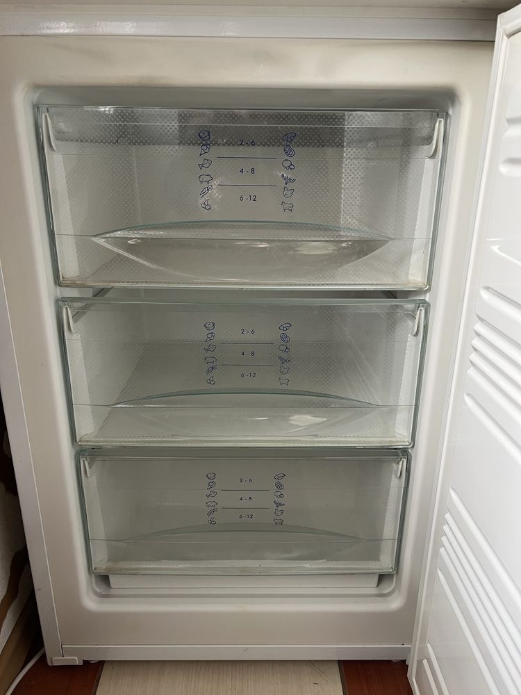 Mrazák Liebherr - 2