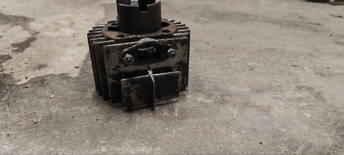 Válec Jawetta/Stadion - 2