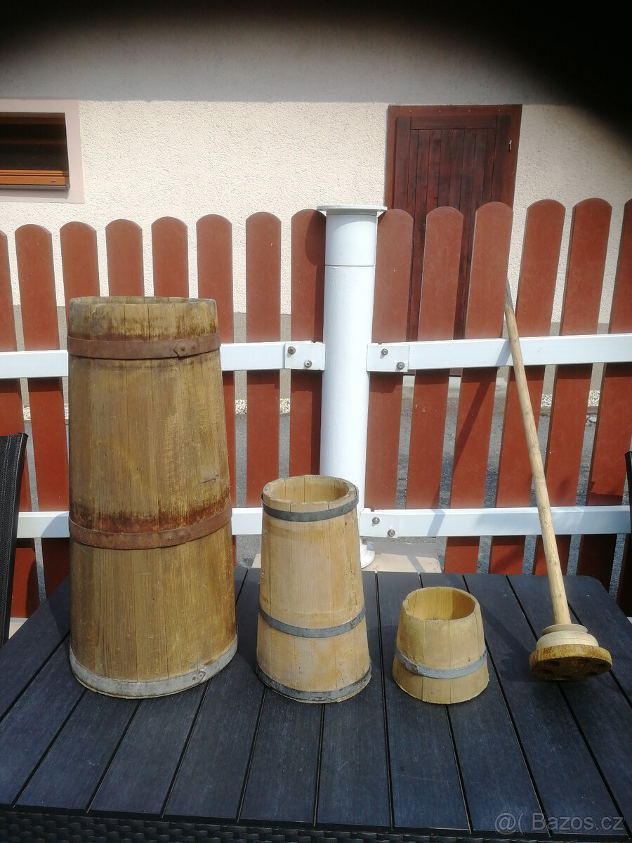 máselnice, lopata, škopík,necky,šlehač,retro termosky,mlýnky - 2