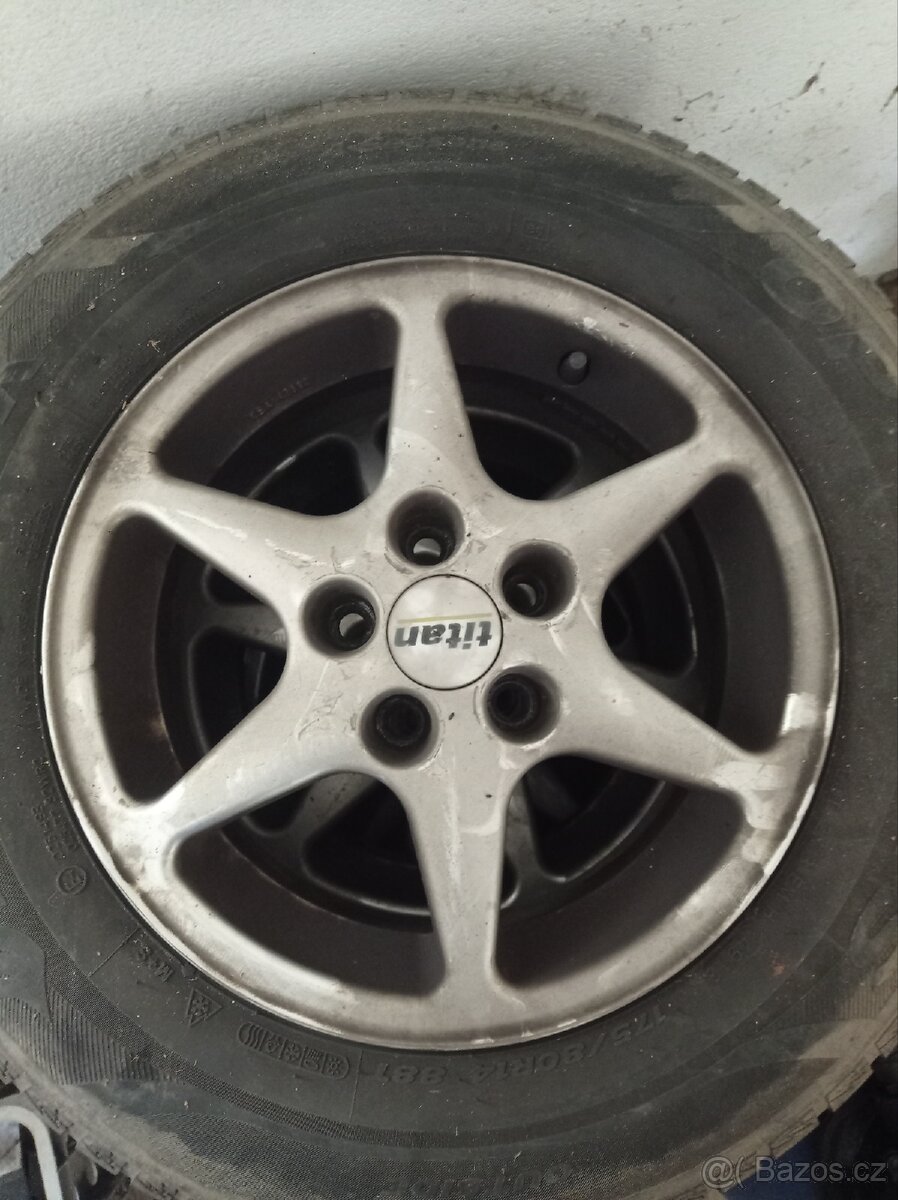 Volkswagen golf - 2