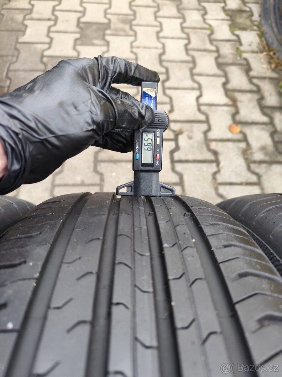 Letní pneu 215/60/17 - 2