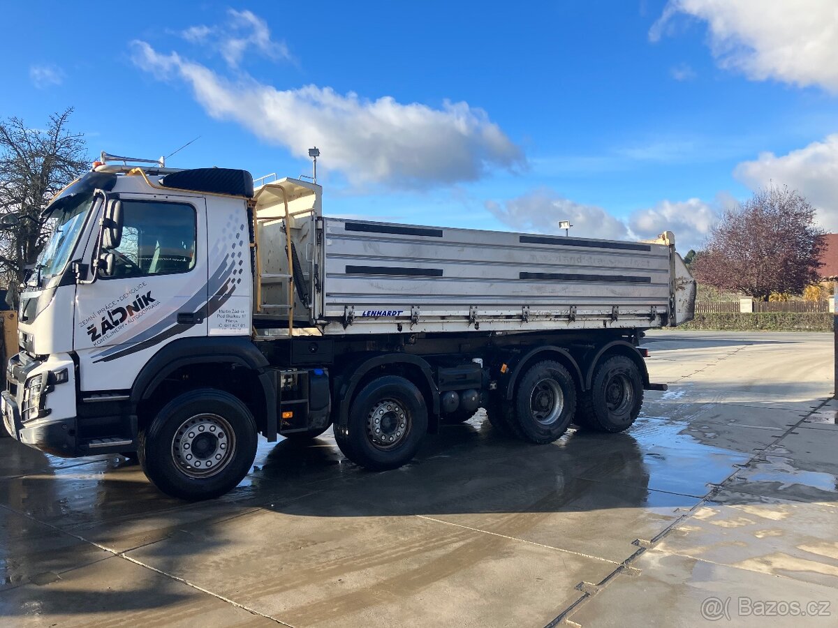 VOLVO FMX 8x4 - 2