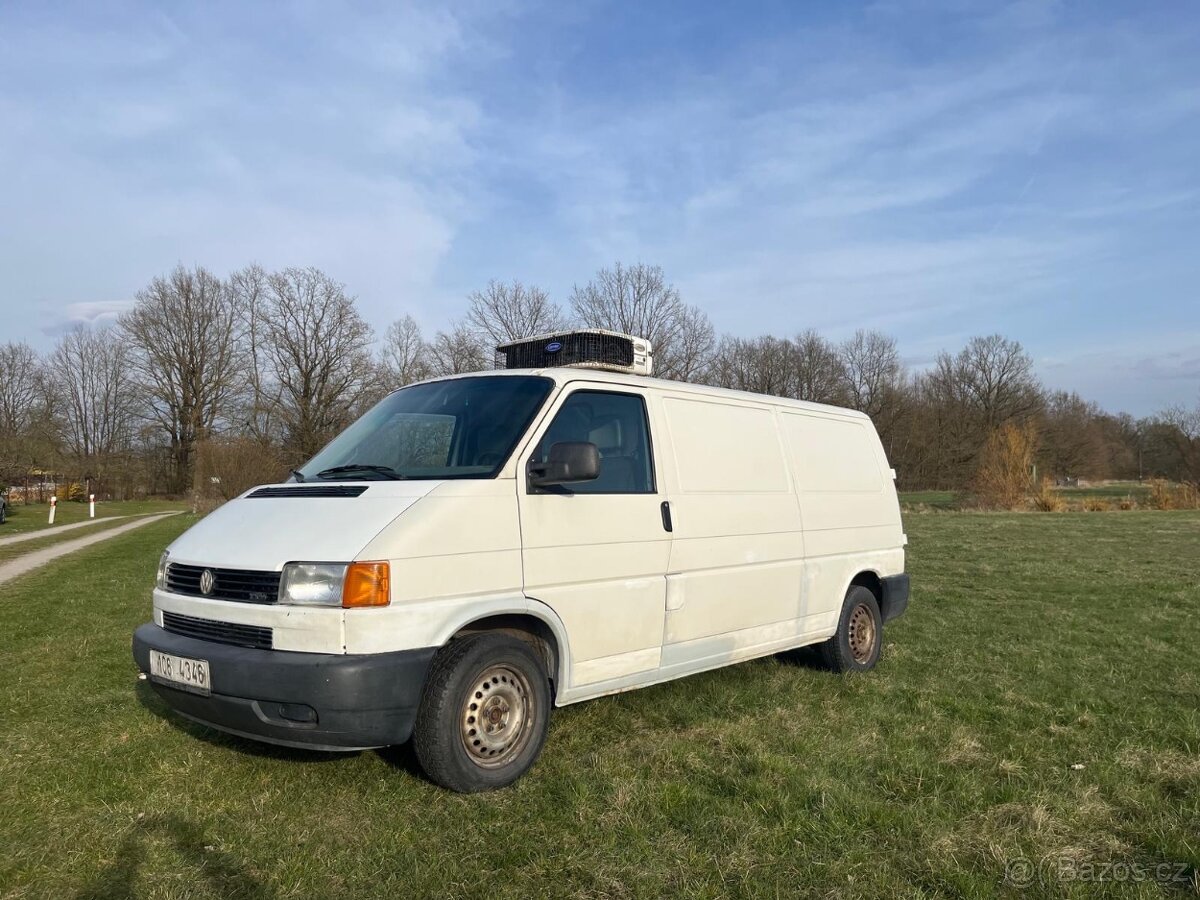 VW Transporter 2,5Tdi - chladírna - 2