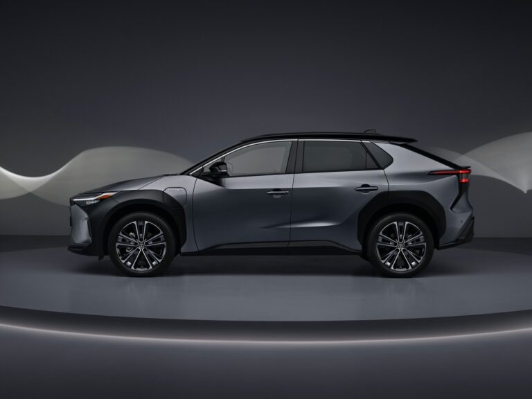 Koupím Toyota BZ4X r.2023 - 2