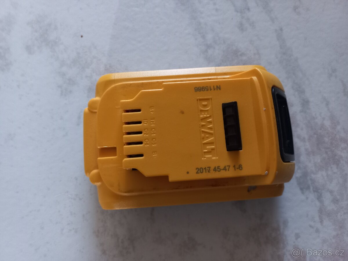 Baterie Dewalt 2Ah na repas - 2