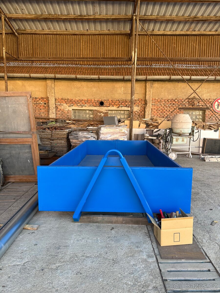 AVIA hákový kontejner na suť, šrot, stavební materiál - 2