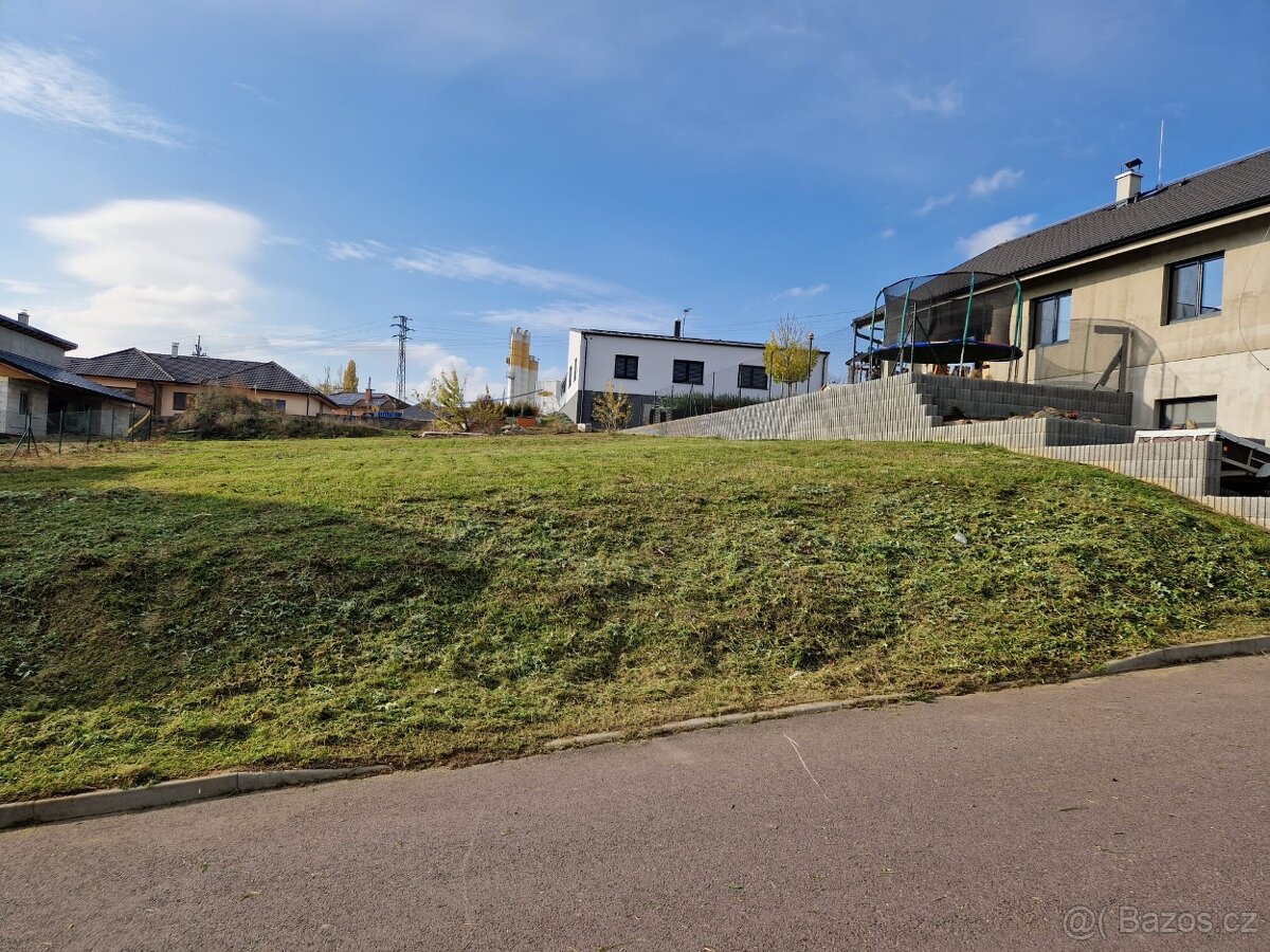 PRODÁM stavební pozemek o výměře 867 Dobšice u Znojma - 2