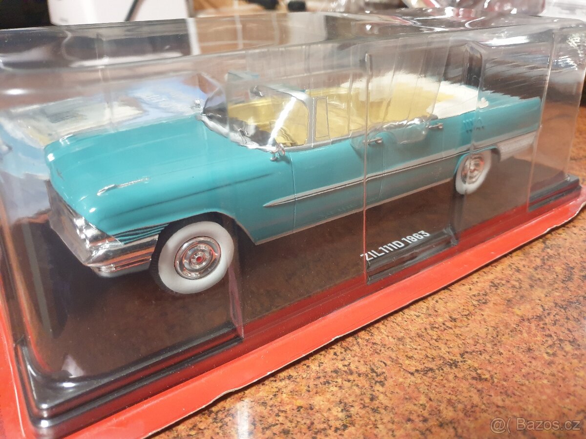 Auto model zil 111D série 42 - 2