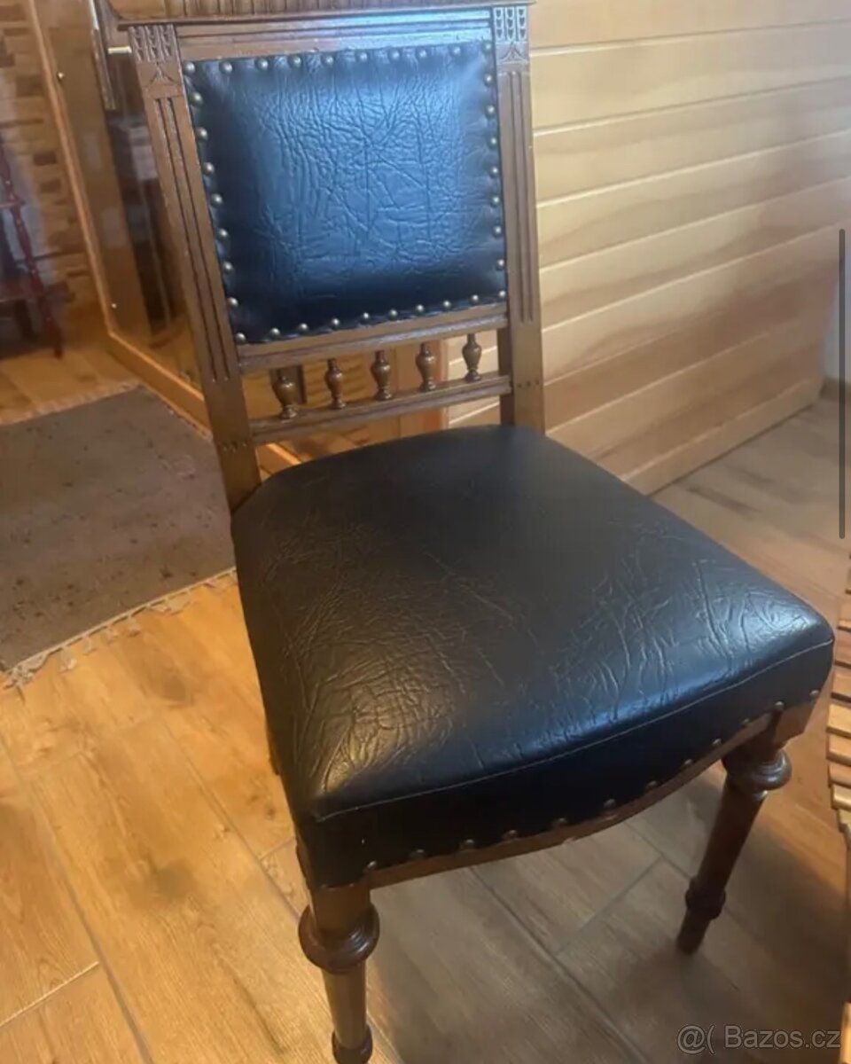 Židle dřevěné - 2