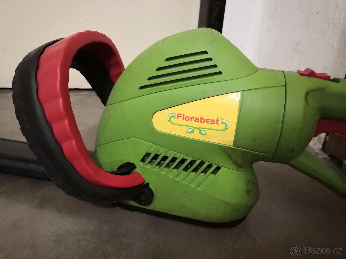 Elektrické nůžky na plot - 2