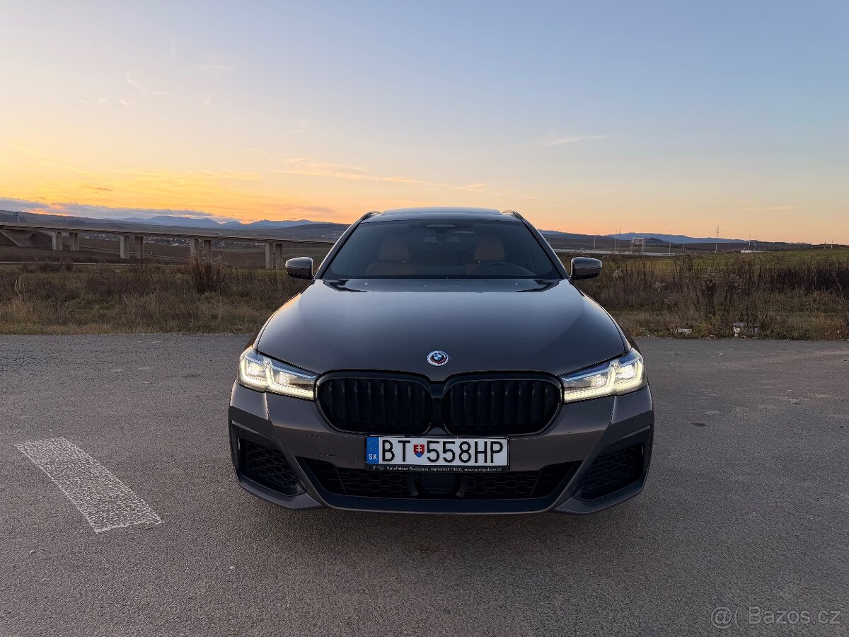 BMW 540i xDrive Touring – TOP výbava, záruka do 07/2027 - 2
