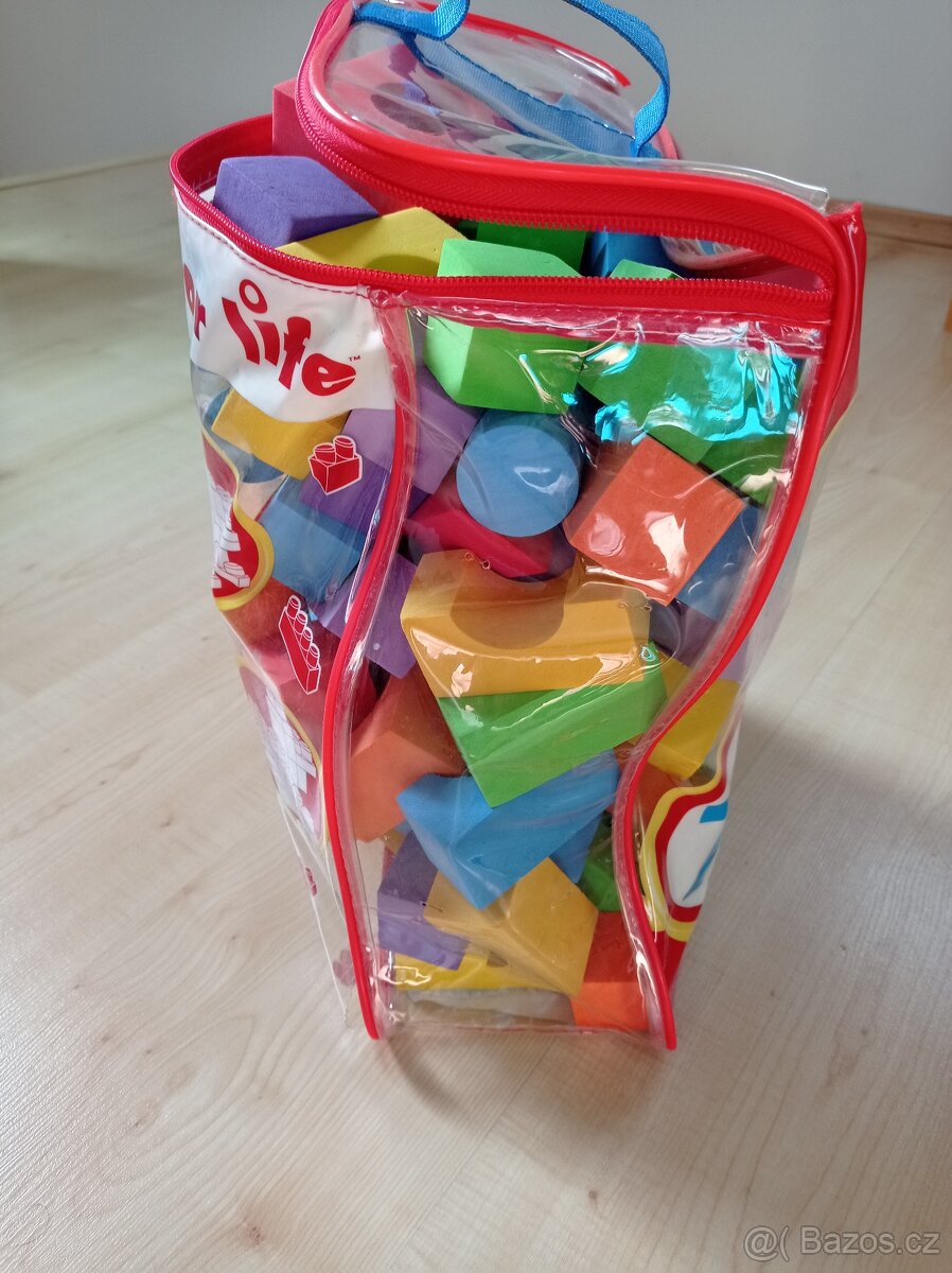 Pěnové kostky. - 2