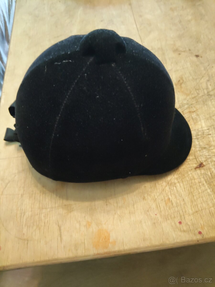 Jezdecká sametová přilba - 2