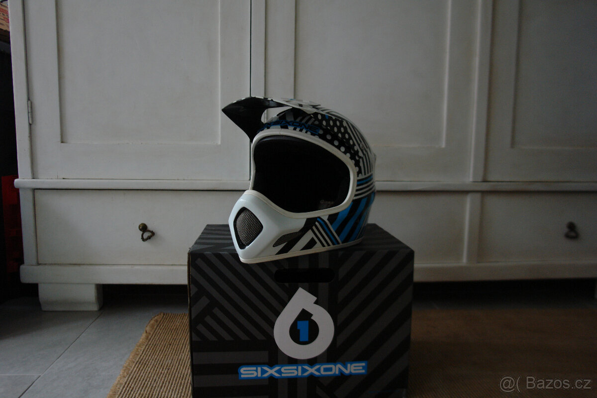 Integrální helma 661 - 2