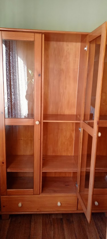 Prosklená knihovna - 2