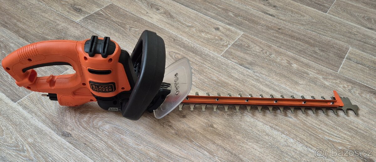 Elektrické nůžky na živý plot Black Decker (V ZÁRUCE) - 2