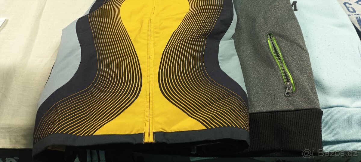 3x mikina, 2x šusták 152 - 2