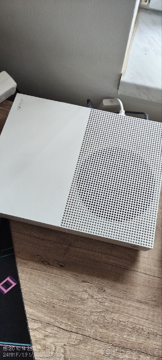 Prodám Xbox one s - 2