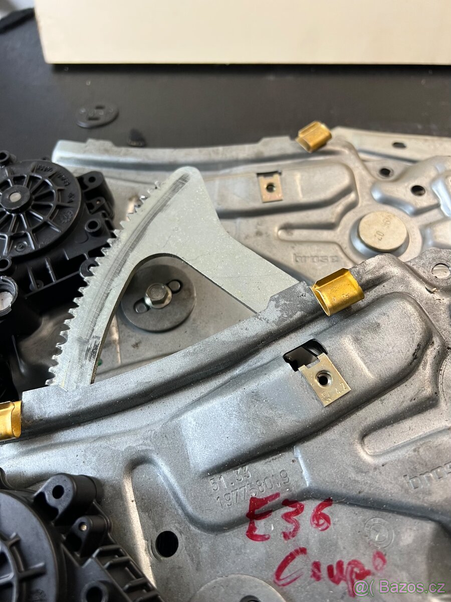 stahovaní oken Bmw E36 Coupe - 2