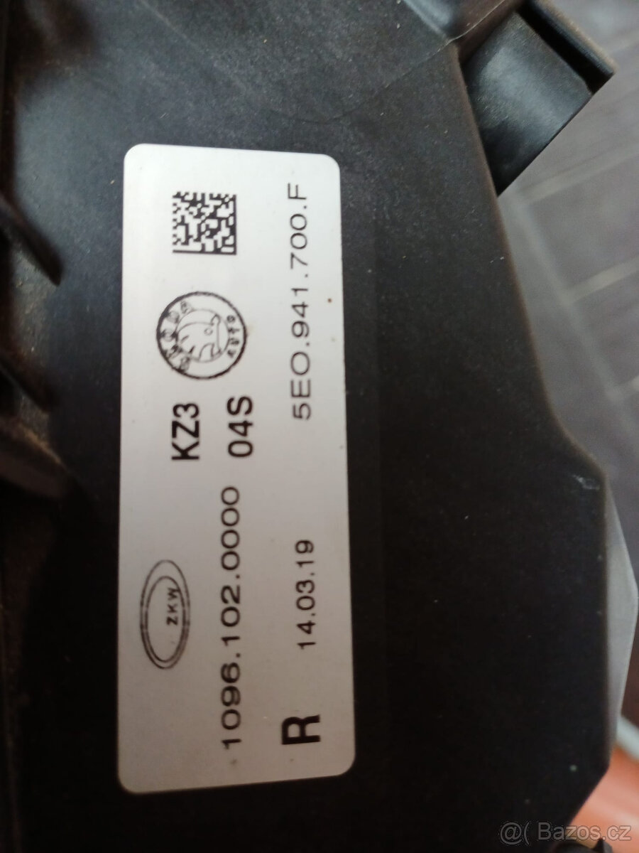 Pravá mlhovka Octavia 3 lift 5E0941700F - 2