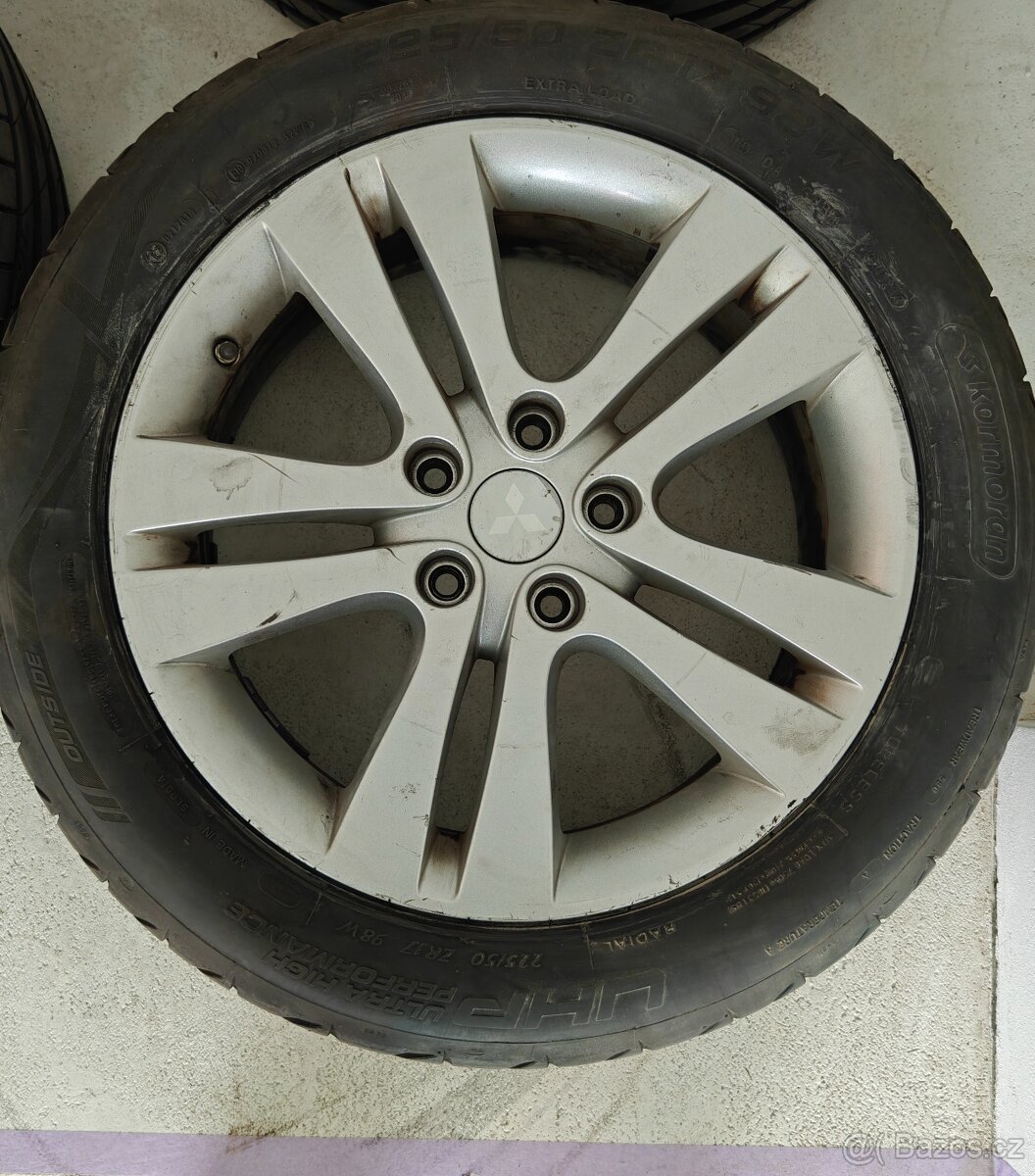 5114,3mm, pneu 225/50 R17 - 2