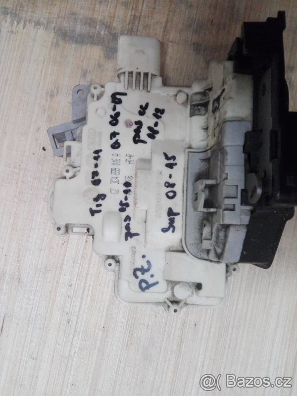 Zámek dveří Superb Passat Tiguan - 2