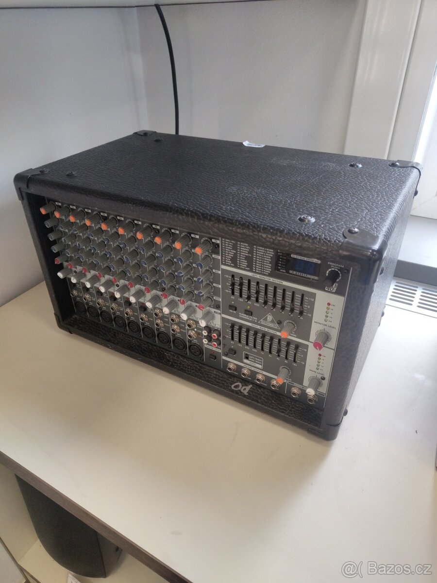 Powermix Behringer PMP 2000 - 2