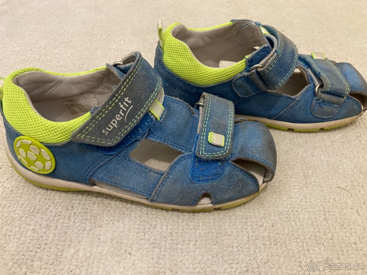 Sandalky Superfit 28 - 2