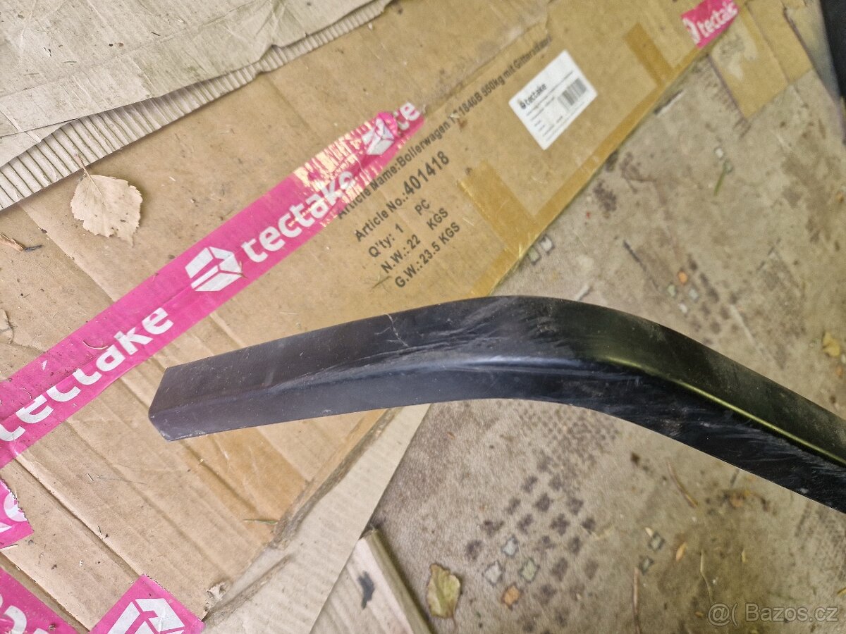 BMW e30 přední podnárazník plast - 2