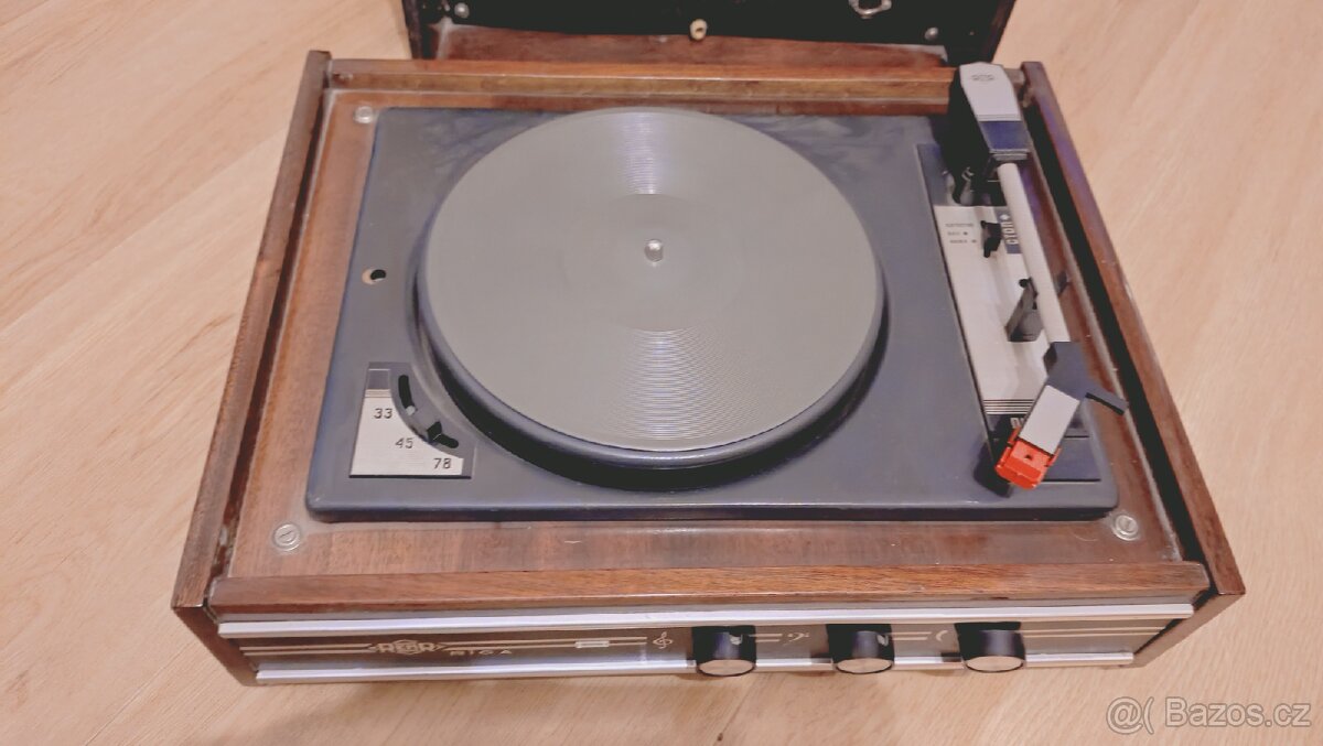 Retro gramofon Remr Riga - 2