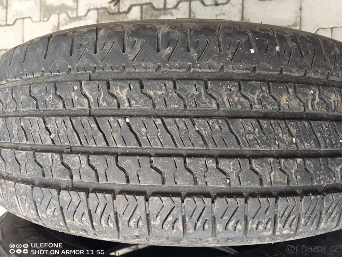 Pneu M+S 225/65 R18 - 2