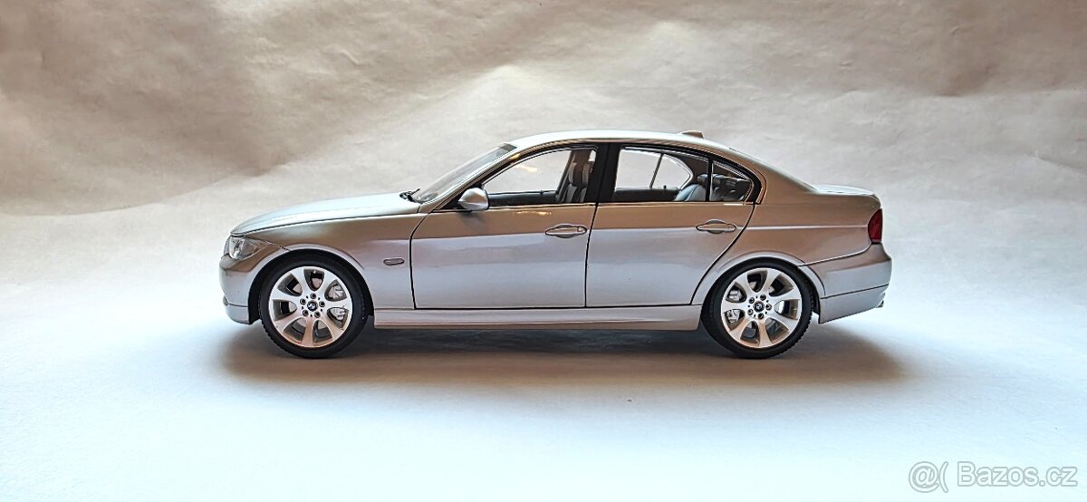 BMW 330i E90 silver kyosho 1:18 - 2