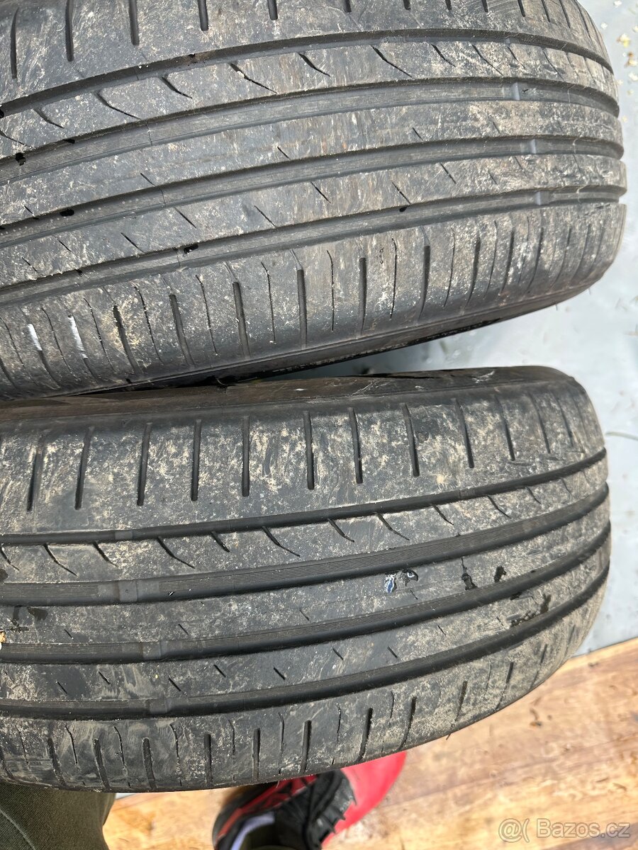 205/60/16 letni - 2