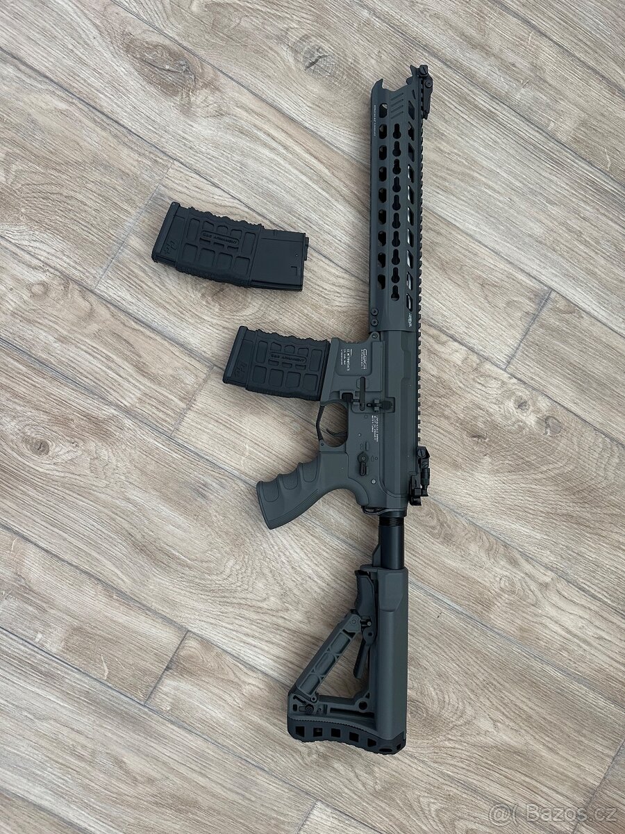 Prodám airsoft G&G predátora - 2
