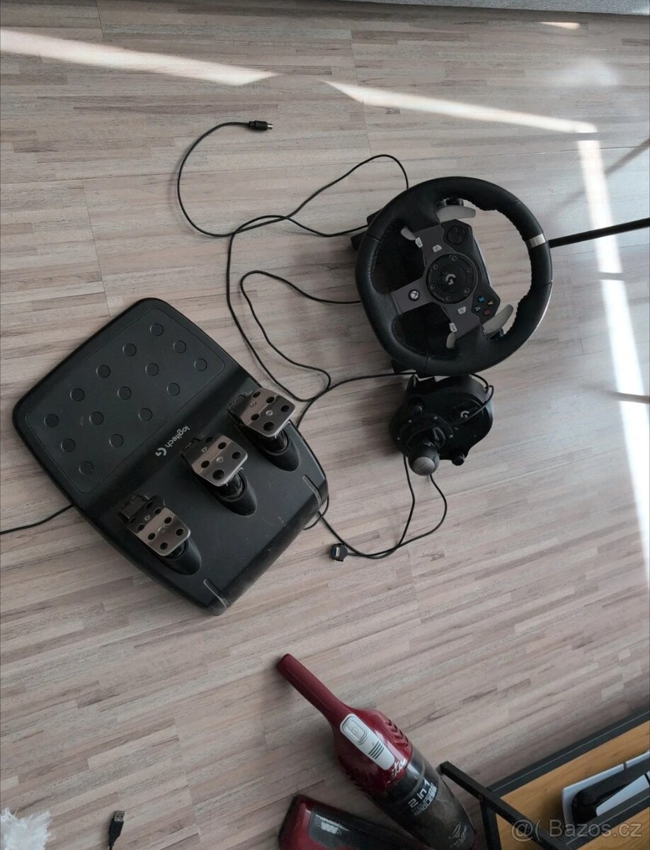 Volant Logitech g920 - 2